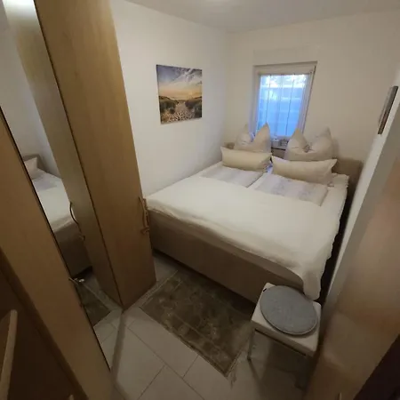 Monarchenhuegel In Seenaehe, Garten, Terrasse, Carport Mit Wallbox