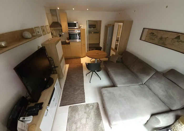 Monarchenhuegel In Seenaehe, Garten, Terrasse, Carport Mit Wallbox *