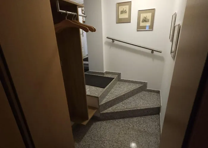 Monarchenhuegel In Seenaehe, Garten, Terrasse, Carport Mit Wallbox Lägenhet *